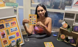 La Poste de La Réunion et Lefilariane célèbrent l’amour et la famille avec une collaboration artistique locale