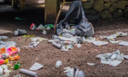 Maloyab, makot piknik, route du volcan, déchets