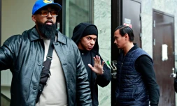 Kylian Mbappé à la sortie de son hÎtel, lors de son séjour en SuÚde la semaine derniÚre. TT News Agency/AFP/Lars Höglund