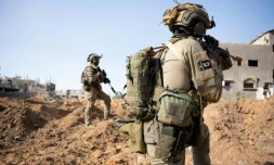 Photo fournie par l'armĂ©e israĂ©lienne le 12 janvier 2024 montrant des soldats israĂ©liens en opĂ©ration dans la bande de Gaza oĂč ils livrent une guerre au mouvement palestinien Hamas