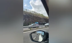 Camion renversé route des tamarins