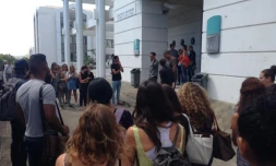 rassemblement étudiant après le viol d\'une étudiante