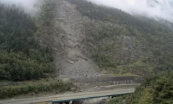 Conséquences de l'éboulement de rochers survenu à Saint-André, en vallée de Maurienne, en Savoie, le 28 août 2023 ( AFP / Antoine BOUTHIER )