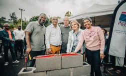  Saint-Denis : premières pierres pour les plateaux sportifs de Montgaillard et Ruisseau Blanc