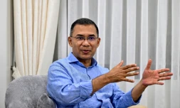 Le président par intérim et candidat aux élections du Parti nationaliste du Bangladesh (BNP), Tarique Rahman, lors d'un entretien avec l'AFP au siège du parti à Dacca le 10 février 2026