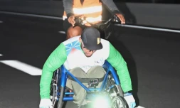 Kévin Velprat remporte les Foulées de la Corniche 2026 au classement général et améliore son record