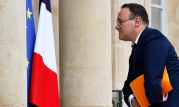 Damien Abad, nouveau ministre des Solidarités, lors de la passation de pouvoirs au ministère de la Santé, le 21 mai 2022 à Paris