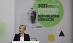 La Première ministre Elisabeth Borne lors de son discours au congrès des maires, à Paris, le 23 novembre 2023 ( AFP / Alain JOCARD )