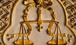  Une photo montre une balance symbolisant la justice.  Crédit : Philippe HUGUEN / AFP
