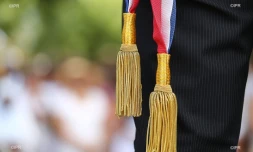 écharpe tricolore de maire