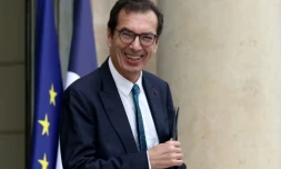 Le ministre du Travail, Jean-Pierre Farandou, quitte le palais de l'Élysée à Paris après le Conseil des ministres hebdomadaire, le 31 août 2026 ( AFP / SIMON WOHLFAHRT )