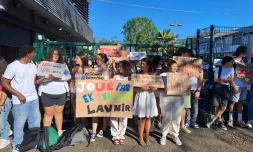 Grève lycée Roland Garros au Tampon