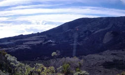 Le Volcan est en éruption