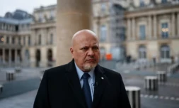Le procureur général de la CPI Karim Khan à Paris le 7 février 2024 ( AFP / Dimitar DILKOFF )
