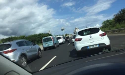 Route des Tamarins : une opération escargot contre la Carrière de Bois Blanc