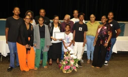 Saint-Pierre : 15 familles distinguées par la Médaille de l’Enfance et des Familles