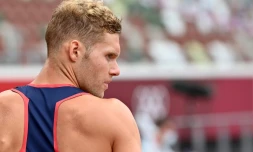 Kevin Mayer pendant l'épreuve du saut en longueur du décathlon, le 4 août 2021 aux Jeux olympiques de Tokyo