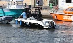 Saint-Gilles : un bateau en difficulté à l'entrée du port, quatre personnes secourues