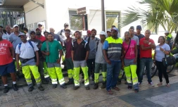 débrayage à la mairie du Port