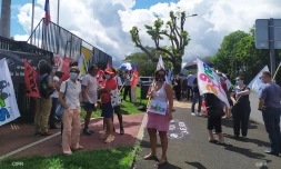 Manifestation des enseignants remplaçants devant le rectorat 
