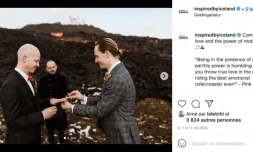 Islande : ils se marient au pied du volcan en éruption 