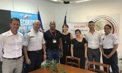 Signature d'une convention police SHLMR