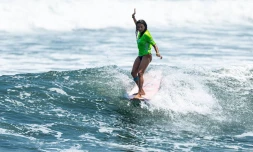 Mondiaux de longboard : l'équipe de France championne, Alice Lemoigne termine deuxième [?]