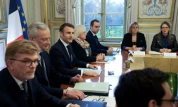 Le président Emmanuel Macron (3e g) lors du premier Conseil des ministres du nouveau gouvernement de Gabriel Attal, le 12 janvier 2024 à l'Elysée, à Paris ( POOL / Michel Euler )