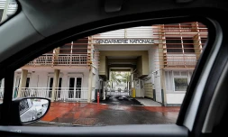 Thierry Robert entendu par les gendarmes à la caserne Verines