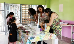 Saint-Denis : découverte de la vie "dan tan lontan" à l'école maternelle Eudoxie Nonge