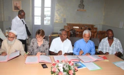 signature de la charte contre la radicalisation