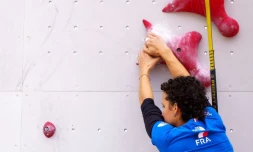Escalade : Louise Fontaine et Léo Grosset médaillés de bronze aux Championnats d’Europe de vitesse Jeunes