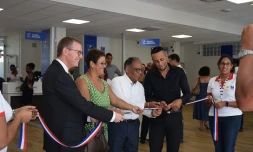 Inauguration du bureau de poste de Saint-Denis Les Flamboyants