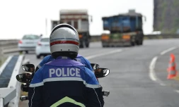 Contrôle de poids lourds Police sur la route du littoral