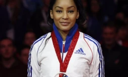lucie ignace en finale du championnat du monde de karaté