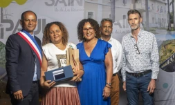 Cérémonie de remise de médailles aux agents de la Ville
