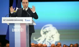 Le Premier ministre Sébastien Lecornu au 107e congrès de l'Association des maires de France (AMF), à Paris, le 20 novembre 2025 ( POOL / Bertrand GUAY )