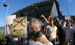 manifestation incinérateur devant la région 