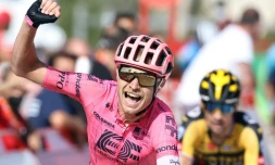 Magnus Cort Nielsen vainqueur de la 6e étape de La Vuelta au sommet de Cullera, le 19 août 2021 