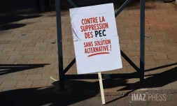 Baisse contrats PEC