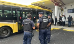 Saint-Pierre : deux individus interpellés à la gare routière, trois policiers blessés