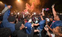 Ligue des Champions : le PSG s’offre un deuxième sacre, scènes de liesse chez les supporters Réunionnais