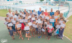 Le Port : la cérémonie de remise des diplômes du stage "j'apprends à nager" s'est déroulée
