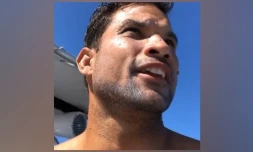 Le surfeur Michel Bourez attaqué par un requin à Tahiti