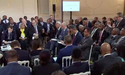 Emmanuel Macron lors du grand débat à Grand Bourgtheroulde le 15 janvier 2019