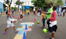 Saint-Denis : des activités sportives et éducatives pour les marmailles 