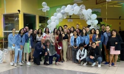 l'entre deux célèbre ses diplômés 