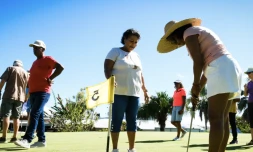 Saint-Paul : initiation au golf avec les Z’activités Zarboutan