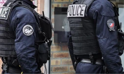 Un policier tue un homme qui le menaçait avec des couteaux à Bobigny