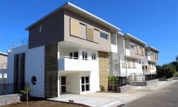 Les élus inauguraient le jeudi 10 août 2017 la résidence Verveine des Indes à l?Étang-Salé (Jimmy Tossem).